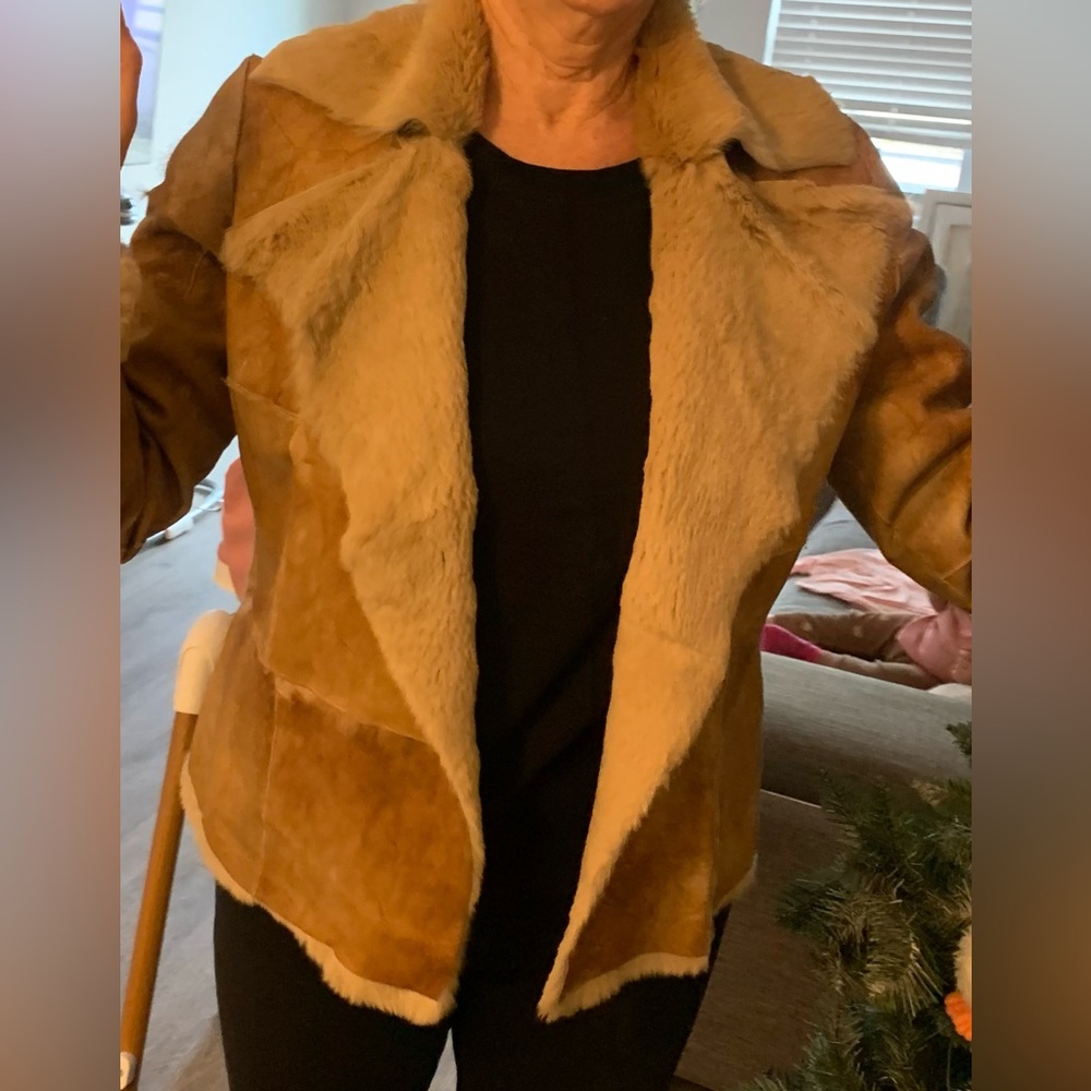 Tan Shearling Women's Jacket - Picture 2 of 13